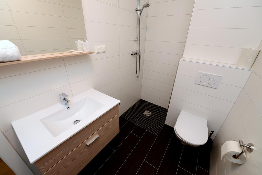 Premium Apartments Am 魏森湖 外观 照片